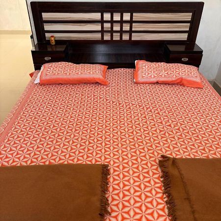 Sriram Homestay 01 Km To Sri Ram Mandir Ayodhya ภายนอก รูปภาพ