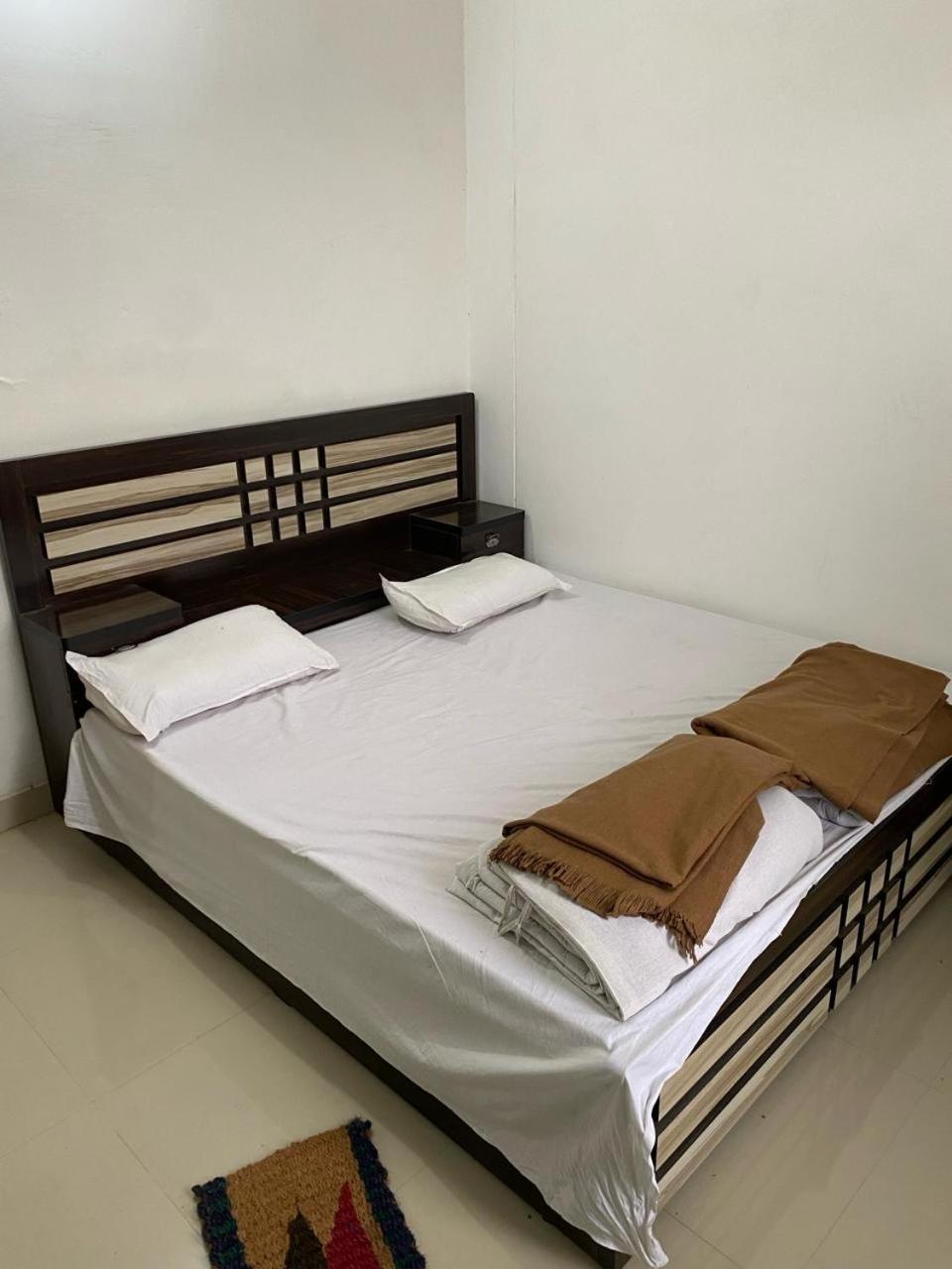 Sriram Homestay 01 Km To Sri Ram Mandir Ayodhya ภายนอก รูปภาพ